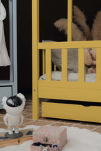 Įkelti paveikslėlį į galerijos peržiūros programą, House Bed