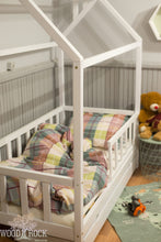 Lade das Bild in den Galerie-Viewer, Hausbett
